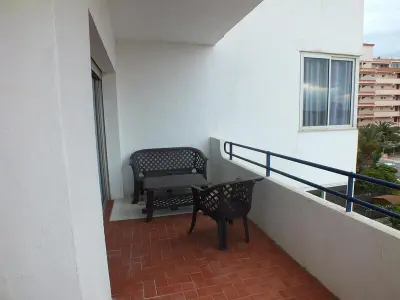 Appartement pour 6 - Terrasse - Proche Plage et Commerces - Photo 2