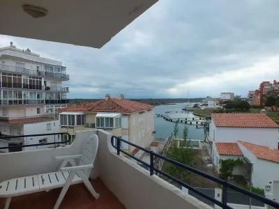 Appartement pour 6 - Terrasse - Proche Plage et Commerces - Photo 5