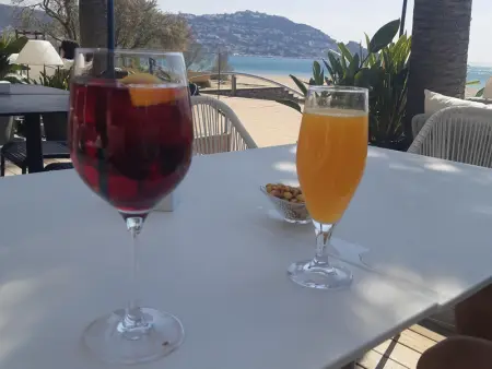 Appartement bord de mer avec clim et internet à Santa-Margarita, Rosas - Photo 1