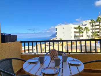 Apartamento en Puerto de Santiago,Confortable appartement avec piscine, vue mer et parking privé à Playa de la Arena ES-205-5 N°902755