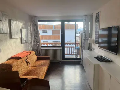 Appartement à Huez, Studio cosy pour 4 à l'Alpe d'Huez, proche télécentre, commerces, terrasse sud, animaux bienvenus - L958884