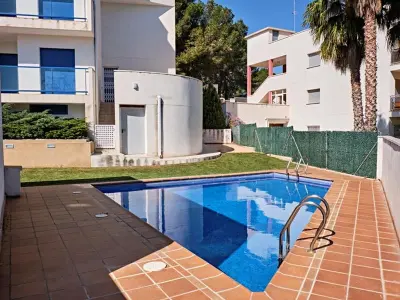 Appartement à L'Ametlla de Mar, Appartement Moderne à 150m de la Plage avec Piscine et Terrasse - L902921