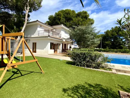 Maison à L'Ametlla de Mar, Chalet avec Piscine Privée à Proximité de la Mer et Plages à L'Ametlla de Mar - L858701