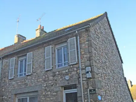 Charmante maison rénovée avec 2 chambres, à 3 km de la mer, proche commerces, parking, wifi. - Photo 16