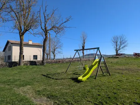Gîte moderne à Arlempdes: spa, terrasse, grands espaces et visites culturelles - Photo 1