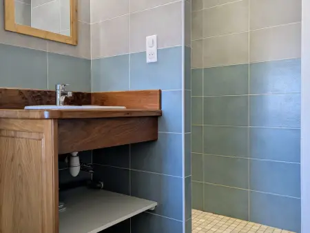 Gîte moderne à Arlempdes: spa, terrasse, grands espaces et visites culturelles - Photo 11