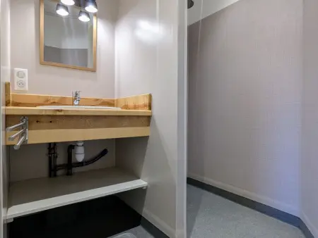 Gîte moderne à Arlempdes: spa, terrasse, grands espaces et visites culturelles - Photo 19