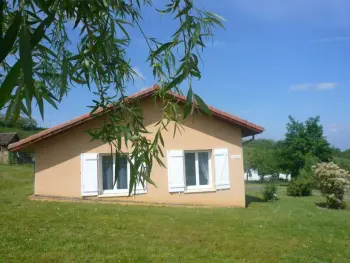 Gite à Mugron,Gîte de charme moderne avec jardin privé, proche lac, tout confort, Mugron (2 chambres) FR-1-360-192 N°858993