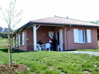 Gite à Mugron,Gîte Familial avec Terrasse Couverte et BBQ, 3 Chambres, Lac à 400m - Mugron FR-1-360-424 N°858996