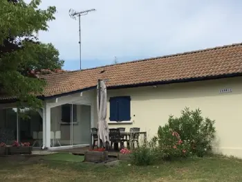 Gite à Sainte Eulalie en Born,Charmant Gîte à Sainte-Eulalie-en-Born: Confort, Calme, Proche Plage, Jardin, Wifi, Animaux Bienvenus FR-1-360-724 N°859001