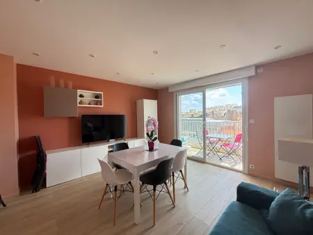 Appartement Moderne Centre-Ville, Proche Plage, 5 Couchages, Parking Privé - Photo 3