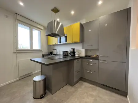 Appartement Moderne Centre-Ville, Proche Plage, 5 Couchages, Parking Privé - Photo 13