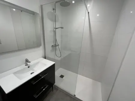 Appartement Moderne Centre-Ville, Proche Plage, 5 Couchages, Parking Privé - Photo 20