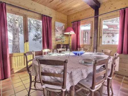 Chalet chaleureux proche des pistes, balcon et WiFi - Photo 2