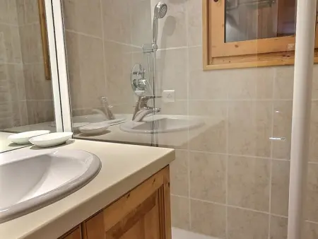 Chalet chaleureux proche des pistes, balcon et WiFi - Photo 12