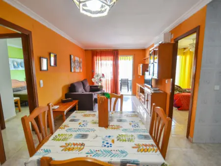 Sevilla, Appartement 6 personnes à Salou - Photo 2