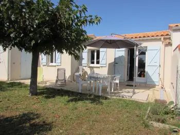 Casa en La Brée les Bains,Maison calme 5 pers, proche plage et centre, jardin clos, WIFI, parking, ménage inclus. FR-1-246A-181 N°859198