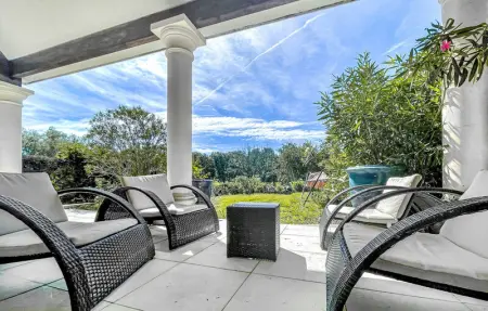 Location Maison 6 personnes à NIMES - Photo 9