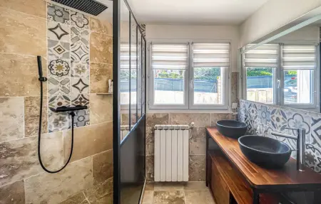 Location Maison 6 personnes à NIMES - Photo 21