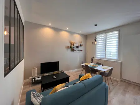 Maison 2 chambres avec cour privée, à 200m de la plage et proche commerces - Les Sables-d'Olonne - Photo 2