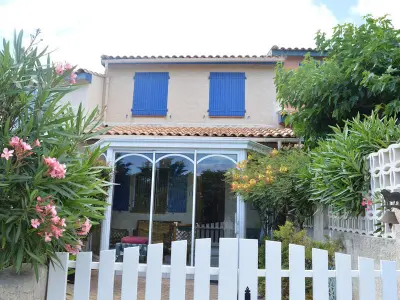 Maison à Fleury Saint Pierre la Mer, Villa 4 pièces avec véranda, proche plage, parking privé et BBQ - Saint Pierre la Mer - L859438