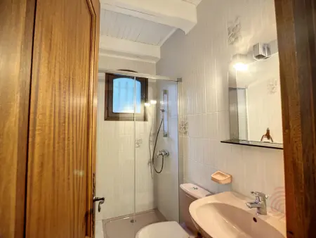 Maison F4 avec terrasse, parking et animaux acceptés - Photo 7