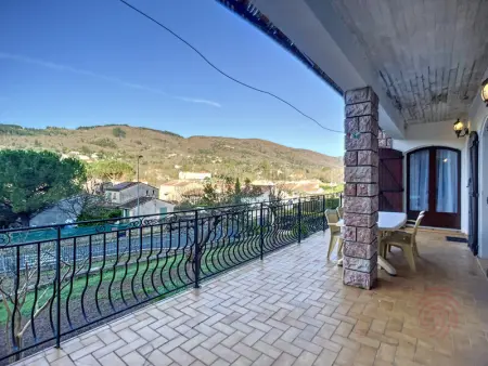 Maison F4 avec terrasse, parking et animaux acceptés - Photo 34