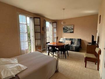 Location Appartement à Aix les Bains,Spacieux studio au cœur du centre-ville ! FR-1-555-79 N°903499