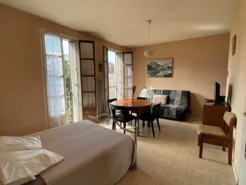 Appartement à Aix les Bains,Spacieux studio au centre-ville avec ascenseur et animaux acceptés FR-1-555-79 N°903499