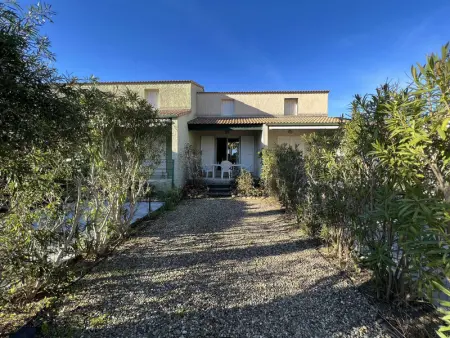 Pavillon à Valras-Plage avec Piscine, Jardinet, Proche Plage et Commerces, Capacité 6 Personnes - Photo 2