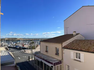 Appartement à Valras Plage, T2 Centre-Ville avec Climatisation, Proche Plage, 4 Pers - L903526