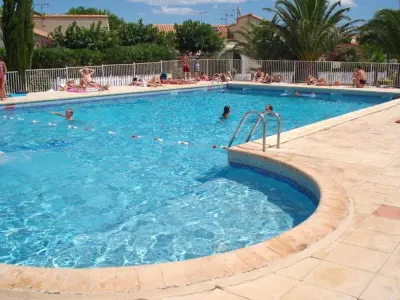 Appartamento a Valras Plage, Pavillon à Petit Prix, Piscine et Terrasse, Proche Plage à Valras-Plage - L903529