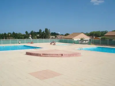 Casa a Vendres, Maison avec Cour, Piscine Sécurisée, Climatisation, 3 Chambres, Proche Plage, 8 Personnes - L859456