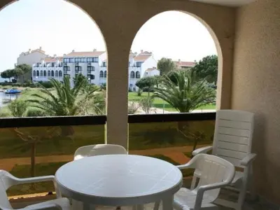Appartement à Port Barcarès, Appartement 4 pers - Le Barcarès - Piscine, Parkings, Terrains de Sport, Fitness - L903679