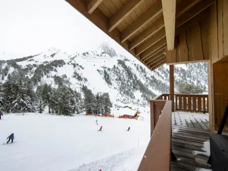 Appartement 3 Chambres avec Piscine, Jacuzzi et Skis aux Pieds à Arc 1950 - Photo 12