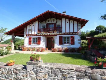 Casa rural en Saint Pée sur Nivelle,Gîte familial avec jardin, cheminée et wifi à Saint-Pée-sur-Nivelle FR-1-384-522 N°860038