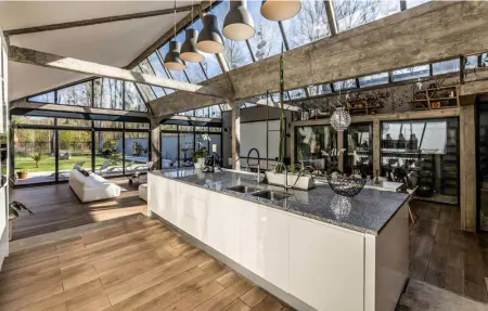 Location Maison 12 personnes à Breuillet - Photo 5