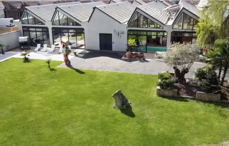 Location Maison 12 personnes à Breuillet - Photo 12