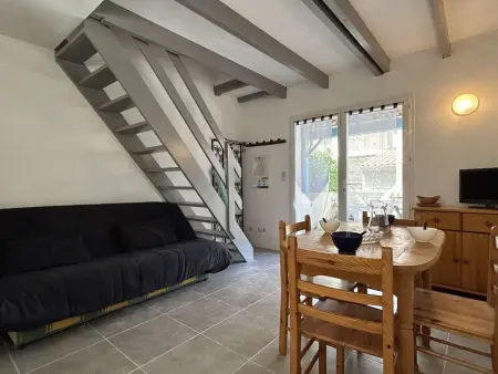 Maison T2 mezzanine rénovée - 6 pers, Gruissan Mateille, Terr. ensoleillée, piscine, parking privé - Photo 1