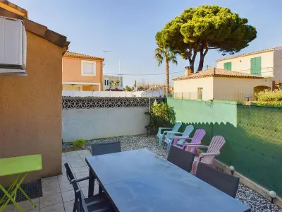 Maison à Le Grau d'Agde, Maison T3 Climatisée à 450m de la Plage avec Terrasse et Garage - L860263