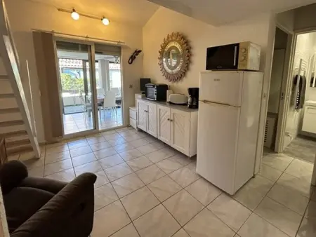 Maison T2 Mezzanine Climatisée avec Terrasse et Parking, proche Plage et Animations au Barcarès - Photo 5