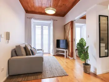 Appartamento a Lisbonne,Appartement Design avec Balcon, Proche Jardins et Centre, 2 Chambres Doubles, Cuisine Équipée PT-2-24 N°904285