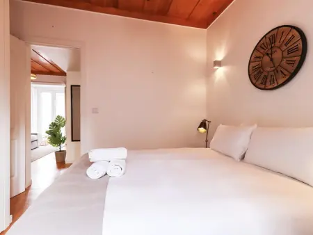 Appartement Design avec Balcon, Proche Jardins et Centre, 2 Chambres Doubles, Cuisine Équipée - Photo 18