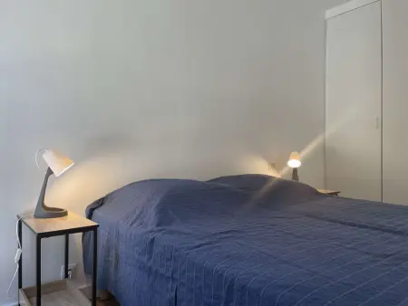 Appartement rénové avec clim, parking et terrasse à 500m du port - Photo 15