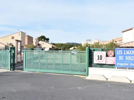 Pavillon 3 pièces avec piscine, terrasse et parking privé - Proche plage et commerces - Photo 7