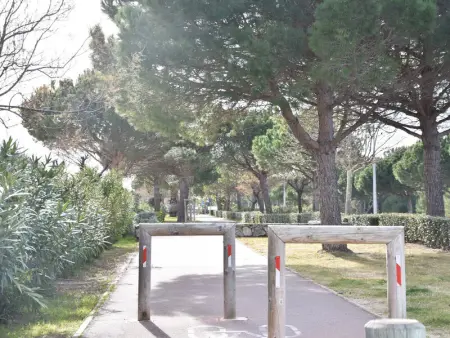 Pavillon 3 pièces avec piscine, terrasse et parking privé - Proche plage et commerces - Photo 11