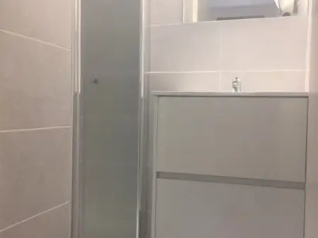 Pavillon 3 pièces avec piscine, terrasse et parking privé - Proche plage et commerces - Photo 15