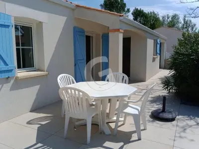 Maison à La Tranche sur Mer, Maison T3 avec Jardin, Proche Plage et Commerces, La Tranche-sur-Mer - L860344