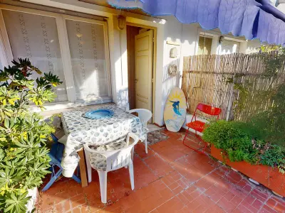 Appartement à Menton, Studio plaisant avec grande terrasse ensoleillée près du centre et des plages - L953456