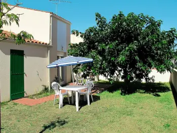 Casa en Saint Denis d'Oléron,Maison familiale avec jardin, piscine et proche plage - Saint-Denis-d’Oléron FR-1-246A-196 N°860578